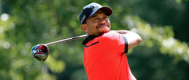 Tiger Woods and his new Nike VRS Covert Tour Driver
